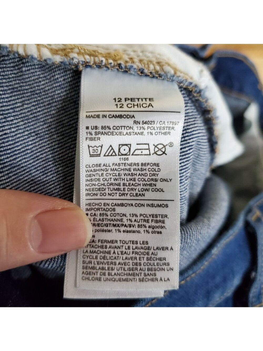 Old Navy Jeans Womens 12 Petite Blue Mid-Rise Wow Boyfriend 5-Pocket Stretch Fit - Picture 3 of 11